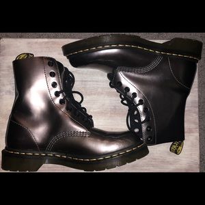 Dr. Marten Women Boots in Pewter